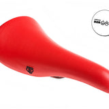 BLB FLY SADDLE – fiksi- ja maantiepyörän istuin, eri värejä