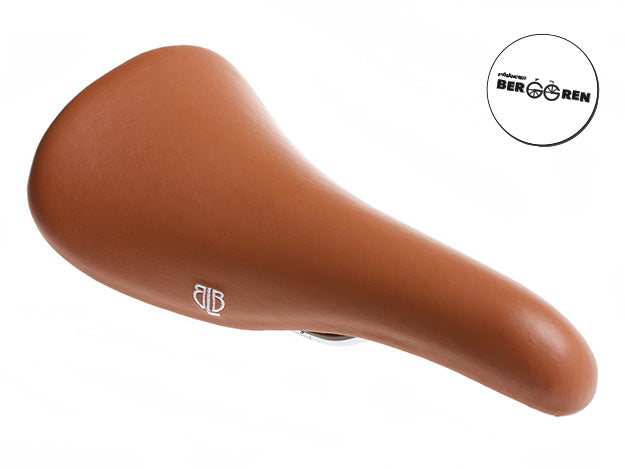 BLB FLY SADDLE – fiksi- ja maantiepyörän istuin, eri värejä